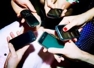 Mobile Phone Shipments in India Cross 330 Million Units: Research