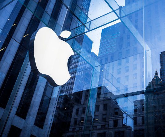 Apple Teams up With Valve For Developing AR Headset: Report