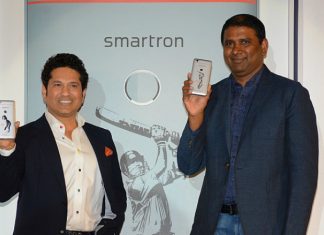 Sachin Tendulkar launches Smartron srt.phone in India