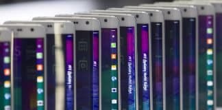 Samsung to double smartphone and refrigerator output in India