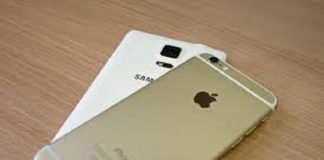 Samsung, Apple Fined for Slowing Old Phones