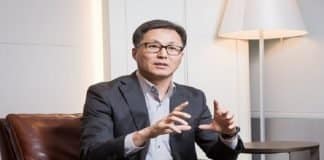 Samsung Explains the Development of Foldable Smartphones Technology