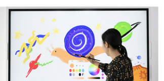 Samsung Introduces 2019 Version of its Interactive Digital Whiteboard