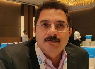 Offline Retailers Should Try Retailing New Categories: Shashi Arora