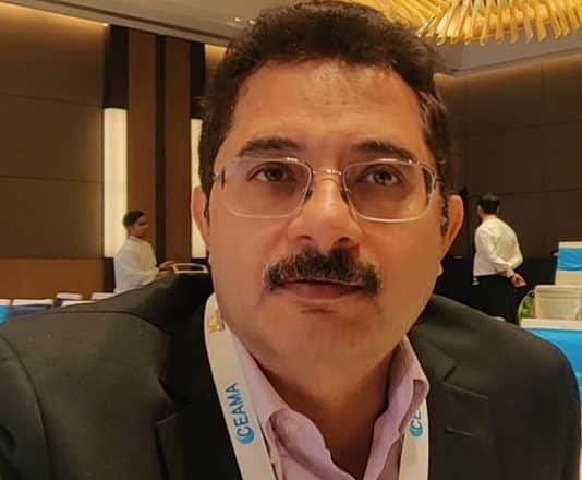 Offline Retailers Should Try Retailing New Categories: Shashi Arora